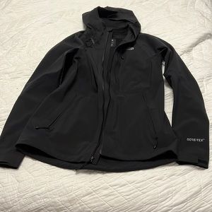 Size M northface gore Tex all weather proof black jacket